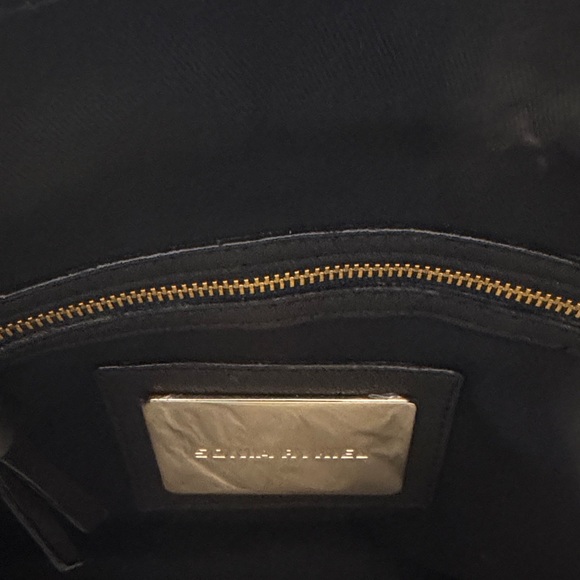 Elegant Black Leather Tote Bag - Picture 4 of 4